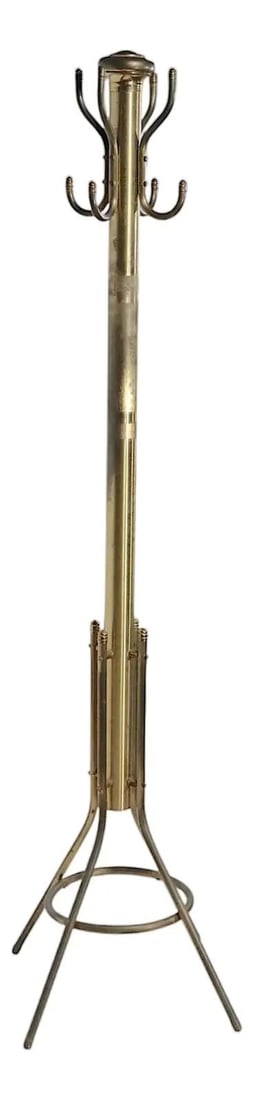Brass Coat and Hat Rack Freestanding Tree Early 1900s American: Brass Coat and Hat Rack Freestanding Tree Early 1900s American This early to mid-20th century freestanding brass coat and hat rack features a classic tree design with four arms at the top, each offeri