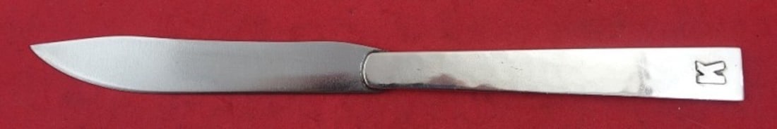 Allan Adler Starlit Sterling Silver Dinner Knife 9 1/8" with Applied Monogram K: Allan Adler Starlit Sterling Silver Dinner Knife 9 1/8" with Applied Monogram K This exquisite dinner knife features the Starlit pattern by Allan Adler, crafted from high-quality sterling silver. The 