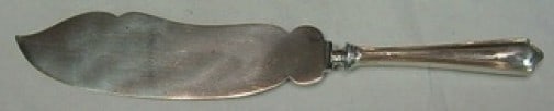 Watson Mayflower Sterling Silver Ice Cream Slice 10 3/4 Inches: Watson Mayflower Sterling Silver Ice Cream Slice 10 3/4 Inches This exquisite ice cream slice features the elegant Mayflower pattern by Watson. Crafted with a sterling silver hollow handle and a silve
