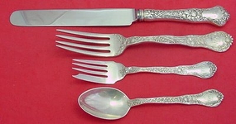 Gorham Meadow Sterling Silver 4-Piece Dinner Place Setting Multi-Motif: Gorham Meadow Sterling Silver 4-Piece Dinner Place Setting Multi-Motif Elevate your dining experience with the Meadow by Gorham Sterling Silver Dinner Size Place Setting. This exquisite 4-piece set fe