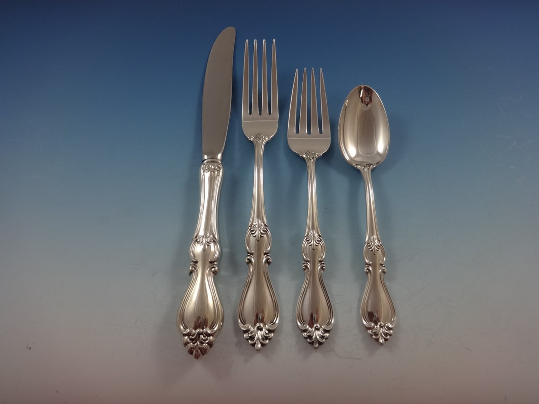 Towle Queen Elizabeth I Sterling Silver Flatware 4-Piece Setting: Towle Queen Elizabeth I Sterling Silver Flatware 4-Piece Setting Experience the elegance of the Queen Elizabeth I pattern by Towle, a stunning sterling silver flatware setting that embodies the royal 