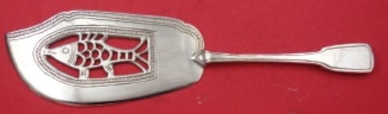 Victoria Silverplate 11 Inch Heavy Pierced Fish Server Serving Piece (1 of 2)