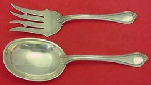 Towle Paul Revere Sterling Silver Salad Serving Set 2pc Classic Design: Towle Paul Revere Sterling Silver Salad Serving Set 2pc Classic Design Elevate your dining experience with this exquisite Paul Revere Salad Serving Set by Towle. Crafted from high-quality sterling sil