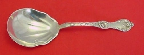 Reed & Barton Les Cinq Fleurs Sterling Silver Serving Spoon 7 3/4": Reed & Barton Les Cinq Fleurs Sterling Silver Serving Spoon 7 3/4" This exquisite serving spoon, designed in the "Les Cinq Fleurs" pattern by Reed & Barton, is crafted from high-quality sterling silve