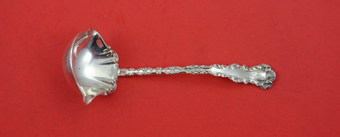 Watson Saint Louis Sterling Silver 6 Inch Double Spouted Sauce Ladle: Watson Saint Louis Sterling Silver 6 Inch Double Spouted Sauce Ladle This exquisite sauce ladle, crafted by Watson, features the elegant Saint Louis pattern. Made from high-quality sterling silver, th