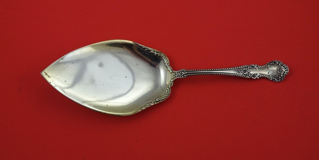 Gorham Cambridge Sterling Silver Pie Server 9 1/4 Gold Wash: Gorham Cambridge Sterling Silver Pie Server 9 1/4 Gold Wash This exquisite pie server is part of the Cambridge pattern by Gorham, crafted from high-quality sterling silver. The server features a gold-