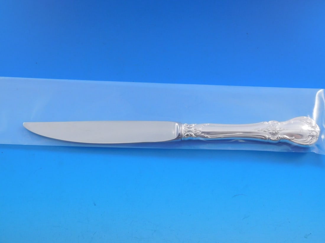 Towle Old Master Sterling Silver Steak Knife 8 3/8 Custom Not Serrated: Towle Old Master Sterling Silver Steak Knife 8 3/8 Custom Not Serrated Presenting the Old Master by Towle Sterling Silver Steak Knife, a beautifully crafted piece ideal for your dining experience. Thi