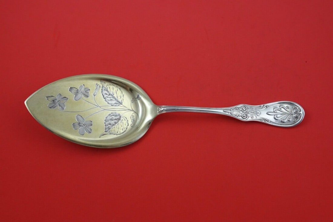 Tiffany & Co. Saratoga Sterling Silver Pie Server 10 1/4 Inch with Gold Wash and Violets: Tiffany & Co. Saratoga Sterling Silver Pie Server 10 1/4 Inch with Gold Wash and Violets This exquisite pie server from the prestigious Saratoga pattern by Tiffany & Co. is crafted from sterling silve