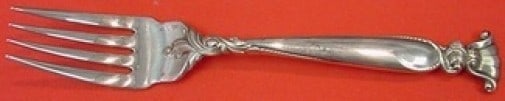 Wallace Romance of the Sea Sterling Silver Salad Fork 6.5": Wallace Romance of the Sea Sterling Silver Salad Fork 6.5" Introducing a stunning Sterling Silver Salad Fork from the Romance of the Sea pattern by Wallace. This exquisite flatware piece measures 6 1/