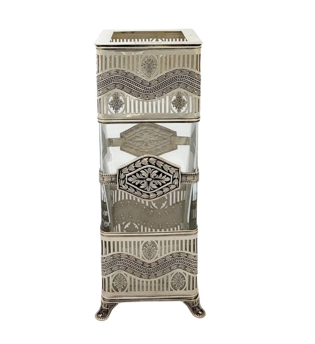 Handcrafted Portuguese 925 Silver and Crystal Square Floral Pierced Vase: Handcrafted Portuguese 925 Silver and Crystal Square Floral Pierced Vase This fine flower vase is crafted from 925 sterling silver and crystal, featuring handmade ornate pierced square designs. The pi