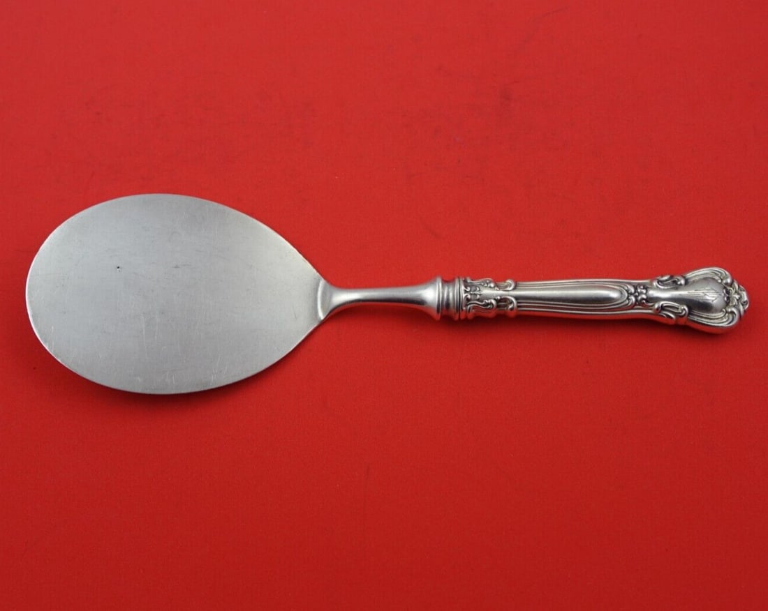 Gorham Chantilly Sterling Silver Ovoid Pastry Server 8 5/8" Monogrammed: Gorham Chantilly Sterling Silver Ovoid Pastry Server 8 5/8" Monogrammed Presenting the Chantilly pastry server from Gorham, a stunning piece that combines elegance and functionality. Crafted from ster