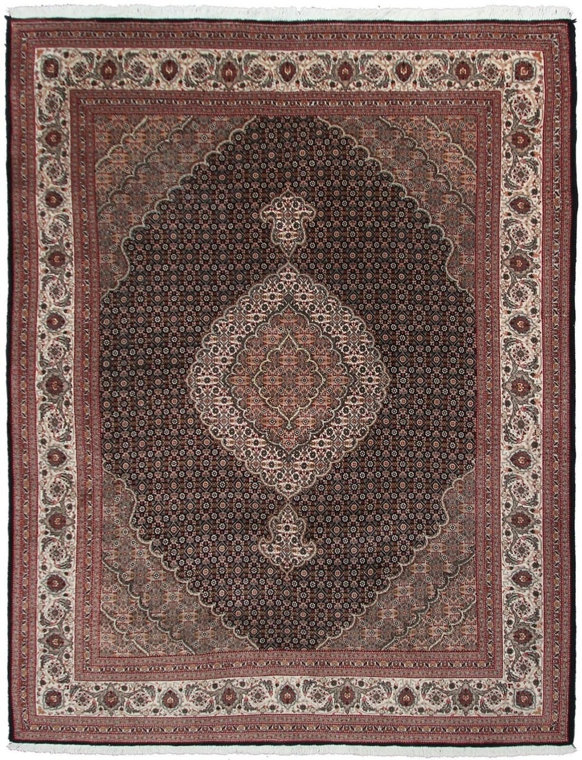 Circa 1950 Handmade Persian Tabriz Wool Silk Area Rug 4'10 x 7: Circa 1950 Handmade Persian Tabriz Wool Silk Area Rug 4'10 x 7 This rare Persian Tabriz area rug, dating to circa 1950, features a hand-knotted construction with a luxurious blend of wool and silk. Th