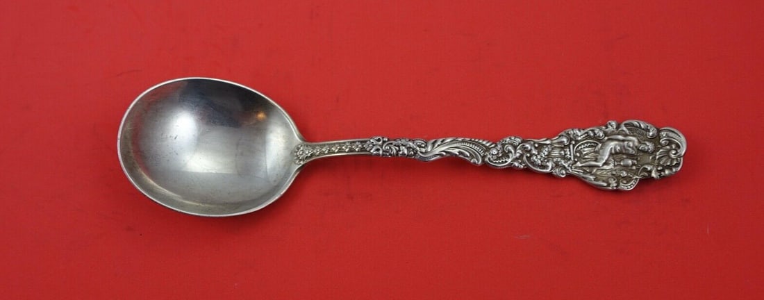 Gorham Versailles Sterling Silver Gumbo Soup Spoon 6 7/8 inches: Gorham Versailles Sterling Silver Gumbo Soup Spoon 6 7/8 inches This exquisite gumbo soup spoon is part of the Versailles pattern by Gorham, crafted from high-quality sterling silver. Measuring 6 7/8 
