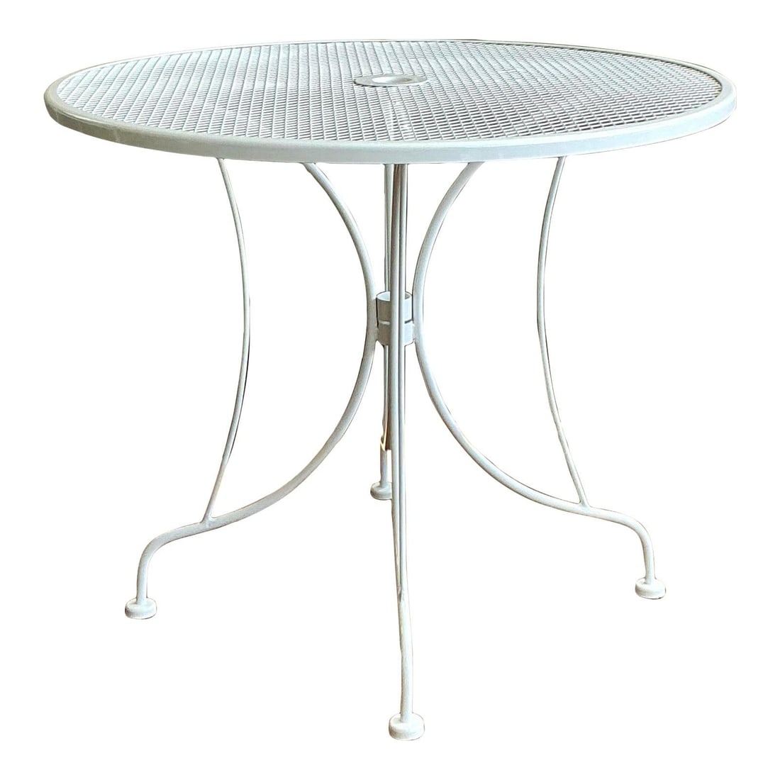 Vintage Wrought Iron Dining Table White Finish After Russell Woodard: Vintage Wrought Iron Dining Table White Finish After Russell Woodard Enhance your dining experience with this exquisite vintage wrought iron dining table, inspired by Russell Woodard. Featuring a clas