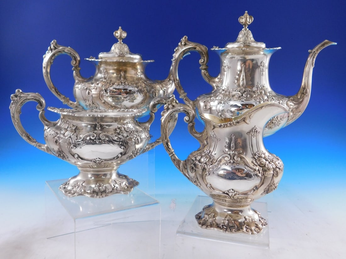 Reed & Barton Francis I Sterling Silver 4-Piece Tea Set 570A: Reed & Barton Francis I Sterling Silver 4-Piece Tea Set 570A Discover the elegance of the Francis I by Reed & Barton Sterling Silver Tea Set, a stunning 4-piece collection that embodies the artistry o