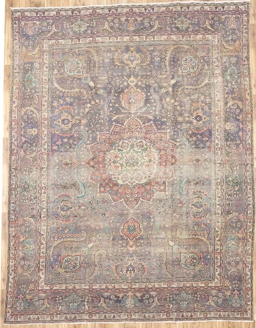 Hand Knotted Wool Floral Area Rug 9'10 x 12'9 Semi Antique: Hand Knotted Wool Floral Area Rug 9'10 x 12'9 Semi Antique This semi-antique handmade Oriental rug features a traditional floral pattern in muted tones of taupe, cream, rusty red, brown, and green. Ex