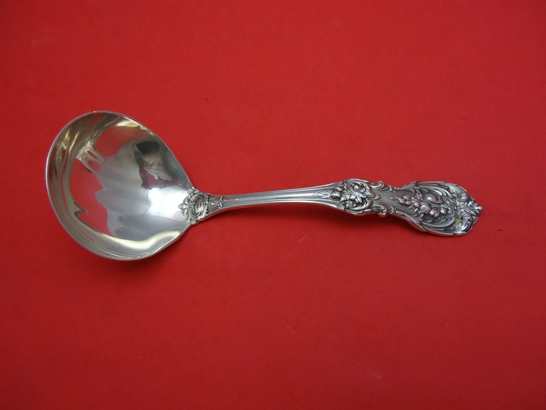 Reed & Barton Francis I Sterling Silver Gravy Ladle 6 5/8: Reed & Barton Francis I Sterling Silver Gravy Ladle 6 5/8 This exquisite gravy ladle is crafted from sterling silver and showcases the elegant Francis I pattern by Reed & Barton. Measuring 6 5/8 inche