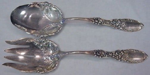 Frank Whiting Tyrolean Sterling Silver Salad Serving Set 2pc with Lily Design: Frank Whiting Tyrolean Sterling Silver Salad Serving Set 2pc with Lily Design Introducing the exquisite Tyrolean Salad Serving Set by Frank Whiting, crafted in sterling silver and adorned with elegant