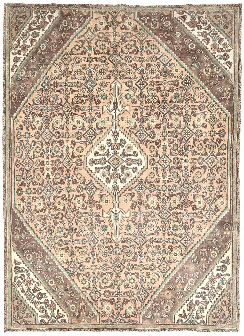 Vintage Hand-Knotted Floral Wool Area Rug 7' x 10': Vintage Hand-Knotted Floral Wool Area Rug 7' x 10' This exquisite antique hand-knotted oriental rug features a muted floral design, perfectly complementing a variety of interior styles. Crafted from h