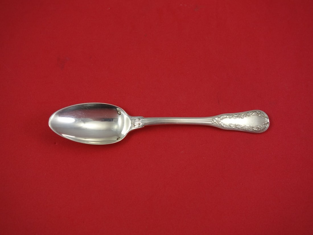 Vintage Segur by Puiforcat Sterling Silver Teaspoon 5.5 Inch: Vintage Segur by Puiforcat Sterling Silver Teaspoon 5.5 Inch Discover the elegance of this vintage Segur by Puiforcat sterling silver teaspoon, measuring 5 1/2". Crafted by the renowned French silvers