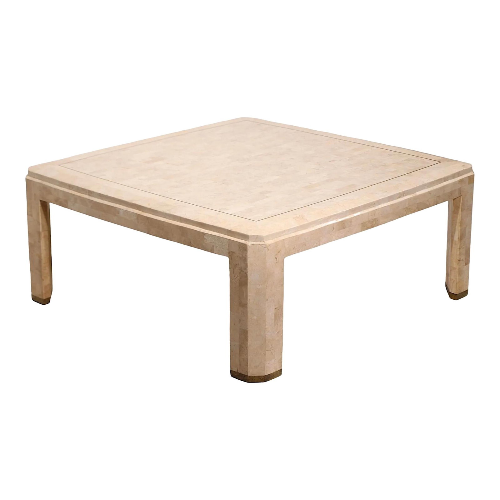 Hollywood Regency Tessellated Stone Brass Coffee Table Maitland Smith 1984: Hollywood Regency Tessellated Stone Brass Coffee Table Maitland Smith 1984 This elegant Hollywood Regency style coffee table showcases a stunning design crafted from tessellated stone with stylish bra