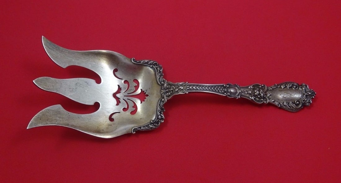 Henry II Gorham Sterling Silver 3-Tine Fish Serving Fork Monogrammed 9 1/4 in: Henry II Gorham Sterling Silver 3-Tine Fish Serving Fork Monogrammed 9 1/4 in Enhance your dining experience with the exquisite Henry II by Gorham Sterling Silver Fish Serving Fork. This 3-tine pierce