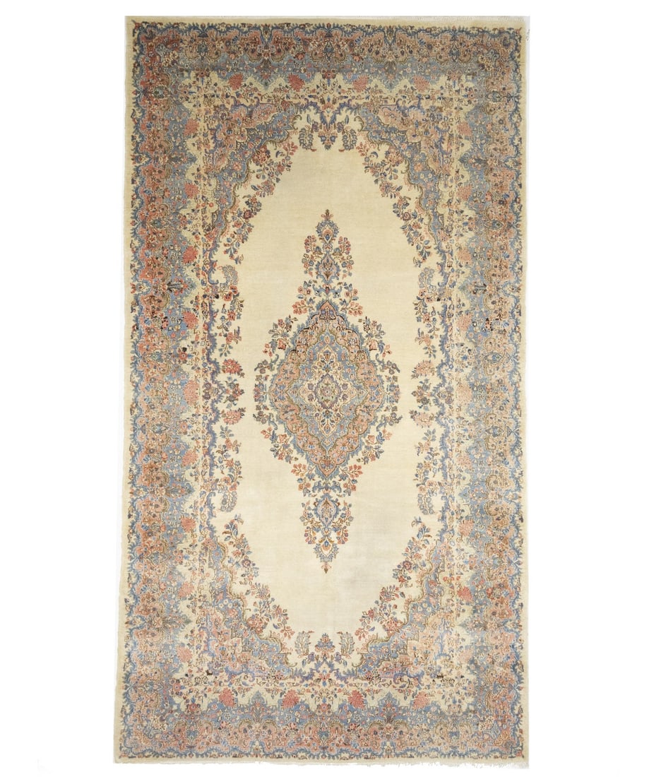 Hand-Knotted Wool Oriental Area Rug 9'4 x 17'1 Floral Pattern Vintage Style: Hand-Knotted Wool Oriental Area Rug 9'4 x 17'1 Floral Pattern Vintage Style This extra large semi-antique Oriental rug features a classic floral design and is hand-knotted from wool. The rug has a vin