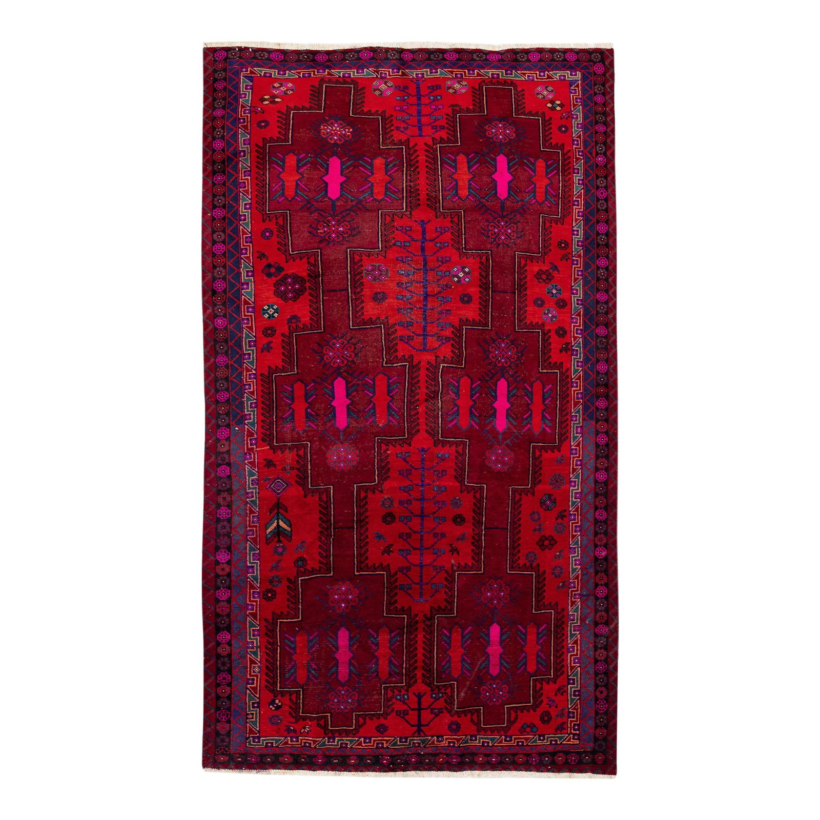 Vintage Persian Shiraz Handmade Wool Rug Red Geometric 4'6 x 8'5: Vintage Persian Shiraz Handmade Wool Rug Red Geometric 4'6 x 8'5 This stunning vintage Persian Shiraz rug showcases exquisite hand-knotted craftsmanship with a vibrant red color field accented by a bl