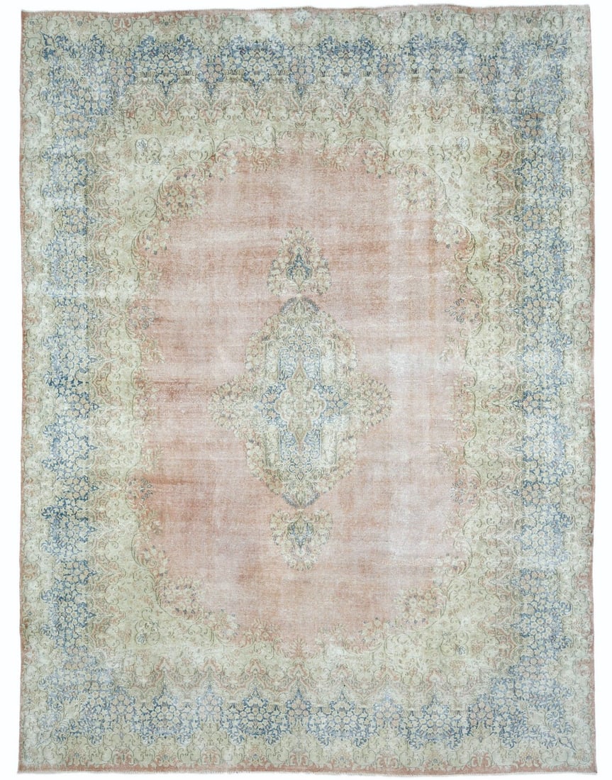 Large Vintage Hand-Knotted Floral Oriental Rug 8'8 x 11'7: Large Vintage Hand-Knotted Floral Oriental Rug 8'8 x 11'7 Enhance your home decor with this Antique Distressed Vintage Oriental Rug, featuring a large muted floral pattern. Measuring 8'8" x 11'7", thi