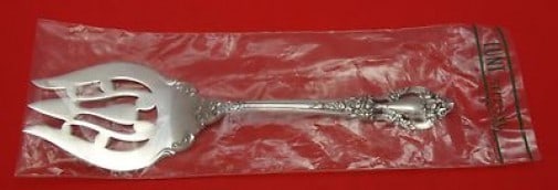 Lunt Eloquence Sterling Silver Cold Meat Fork 7 3/4" New Serving Piece: Lunt Eloquence Sterling Silver Cold Meat Fork 7 3/4" New Serving Piece This Eloquence by Lunt sterling silver cold meat fork measures 7 3/4" and is perfect for serving meats at any gathering. Crafted 
