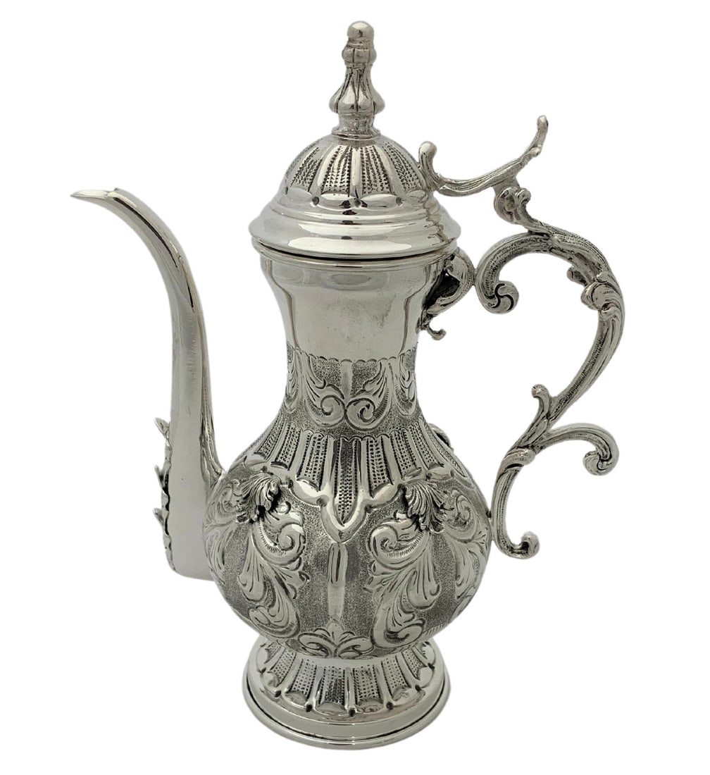 Handmade 925 Sterling Silver Oil Pitcher with Leaf Applique 8 Inches: Handmade 925 Sterling Silver Oil Pitcher with Leaf Applique 8 Inches This exquisite oil pitcher is crafted from fine 925 sterling silver, showcasing a beautiful handmade chased leaf applique design. T