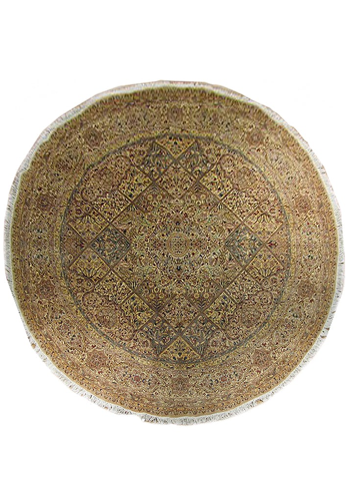 8.11 x 9 Round Jaipur India Green Handmade Wool Rug: 8.11 x 9 Round Jaipur India Green Handmade Wool Rug Free continental US Shipping This 8.11 x 9 ft round rug from Jaipur, India is handcrafted from high-quality natural wool, showcasing traditional Ind