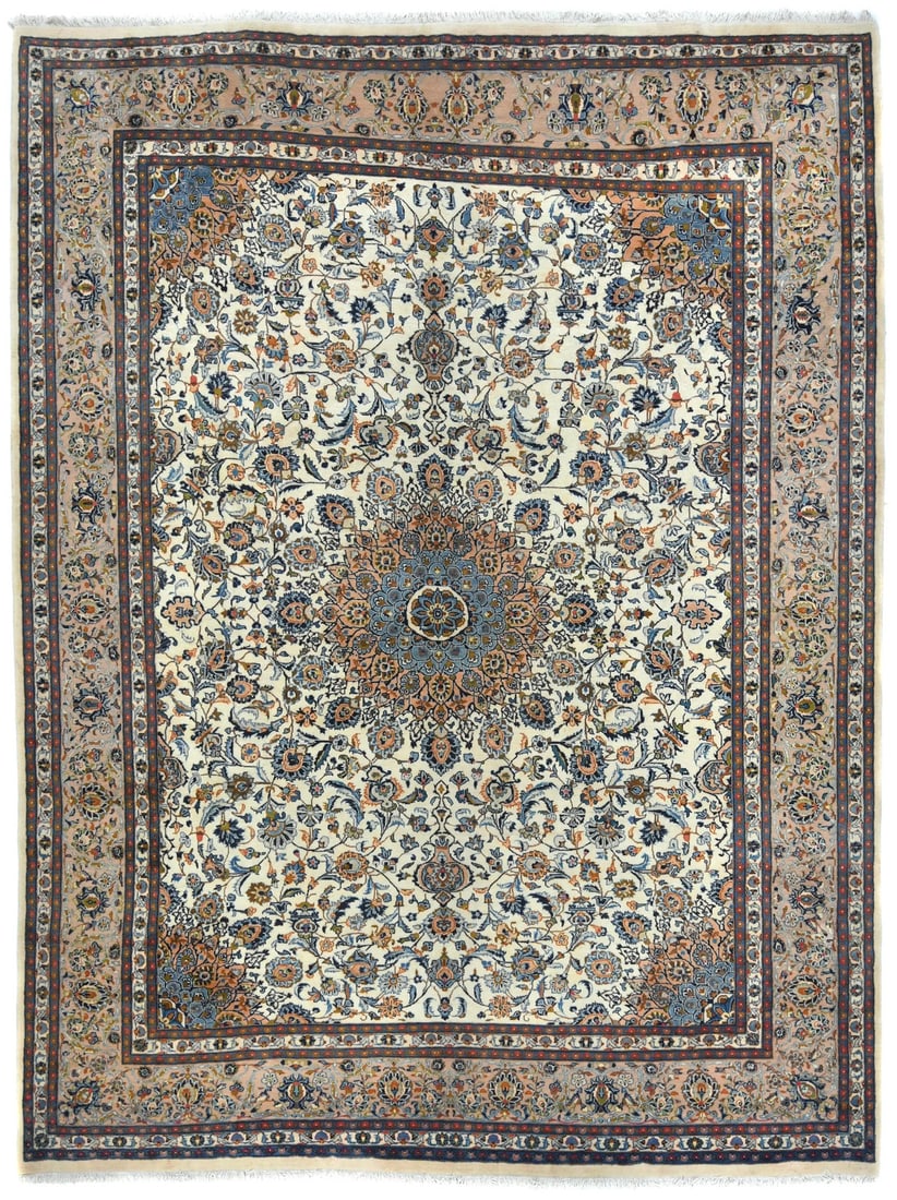 Vintage Handmade Oriental Rug Floral Pattern 9'11 x 12'8 Wool: Vintage Handmade Oriental Rug Floral Pattern 9'11 x 12'8 Wool This exquisite traditional vintage handmade Oriental rug features a stunning floral pattern in a harmonious blend of cream, beige, blue, p