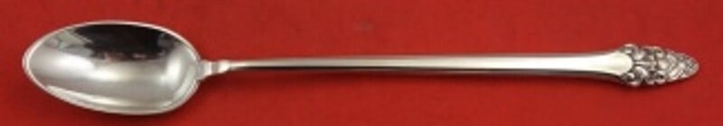 Gorham Sovereign Old Sterling Silver Iced Tea Spoon 7.5" Vintage: Gorham Sovereign Old Sterling Silver Iced Tea Spoon 7.5" Vintage This exquisite iced tea spoon is crafted from sterling silver and showcases the elegant Sovereign Old pattern by Gorham. Measuring 7 1/