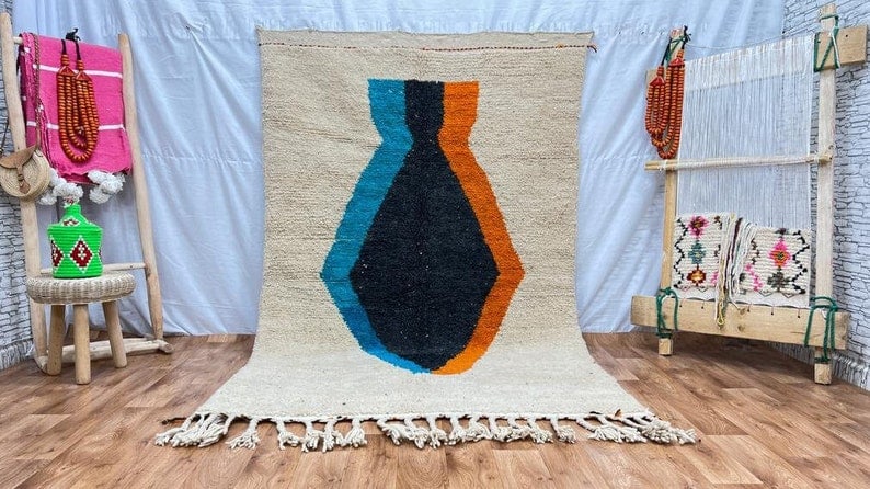 Authentic Handwoven Moroccan Rug 100% Local Sheep Wool: Authentic Handwoven Moroccan Rug 100% Local Sheep Wool Discover the beauty of this Fabulous Authentic Rug, handwoven in the picturesque Atlas Mountains by skilled Berber women weavers. Utilizing tradi