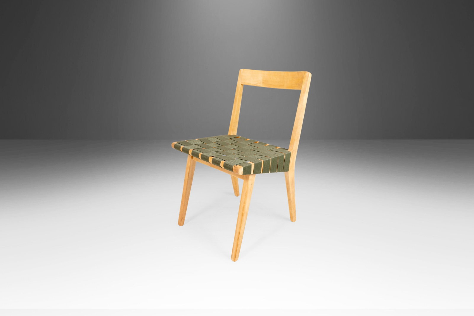 Jens Risom Knoll Model 666 Side Chair Birch Green Strapping 1960s: Jens Risom Knoll Model 666 Side Chair Birch Green Strapping 1960s Introducing the Jens Risom for Knoll Model 666 Side Chair, an iconic piece designed in 1941 and celebrated for its contribution to Ame