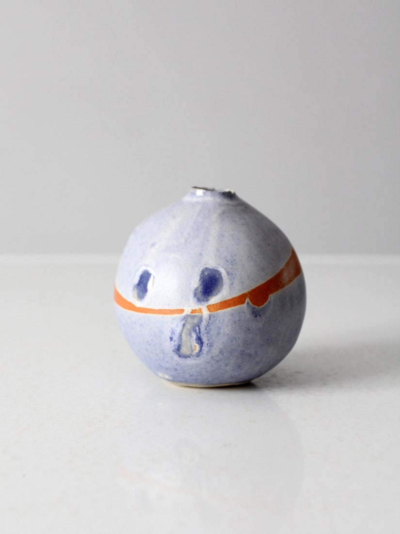 Artist Signed Vintage Studio Pottery Vase Light Blue Orange Accent: Artist Signed Vintage Studio Pottery Vase Light Blue Orange Accent This vintage studio pottery vase showcases a beautifully handmade design, featuring a light blue glaze complemented by vibrant orange