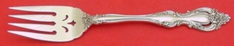 Sterling Silver Pierced Salad Fork Du Maurier Pattern 6 5/8 Inch: Sterling Silver Pierced Salad Fork Du Maurier Pattern 6 5/8 Inch This is a pierced salad fork in the Du Maurier pattern by Oneida, crafted from sterling silver. The fork measures 6 5/8 inches in lengt