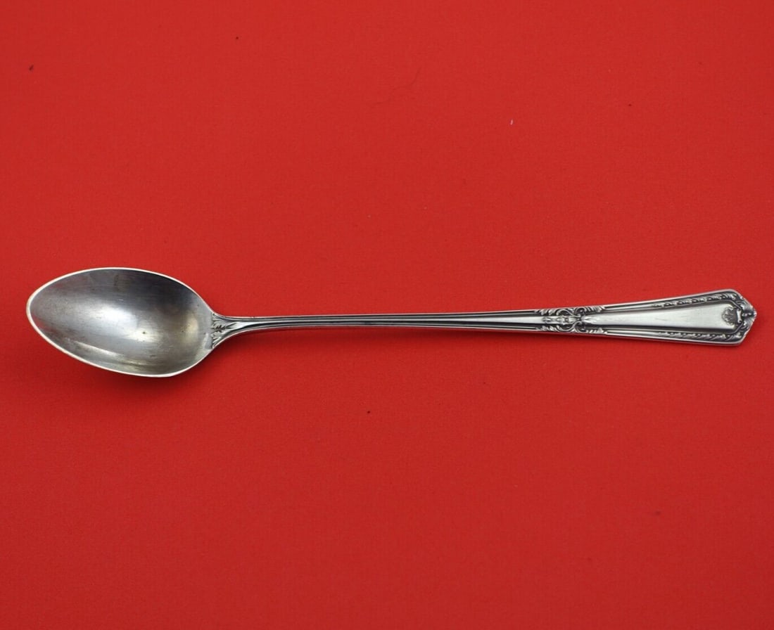 Reed and Barton Heritage Sterling Silver Iced Tea Spoon 7 1/8": Reed and Barton Heritage Sterling Silver Iced Tea Spoon 7 1/8" This stunning iced tea spoon from Reed and Barton is crafted from high-quality sterling silver and showcases the elegant Heritage pattern