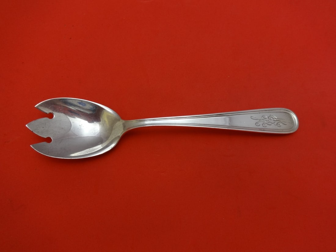 Kirk Calvert Sterling Silver Ice Cream Fork 5.5 Inch Heirloom: Kirk Calvert Sterling Silver Ice Cream Fork 5.5 Inch Heirloom Indulge in a delightful dining experience with this exquisite Calvert ice cream fork by Kirk. Crafted from high-quality sterling silver, t
