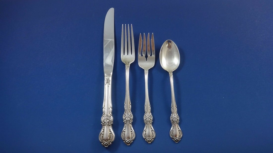 Southern Treasure International Sterling Silver 4-Piece Place Setting: Southern Treasure International Sterling Silver 4-Piece Place Setting Enhance your dining experience with the Southern Treasure 4-piece place setting by International Sterling. This exquisite set, cra