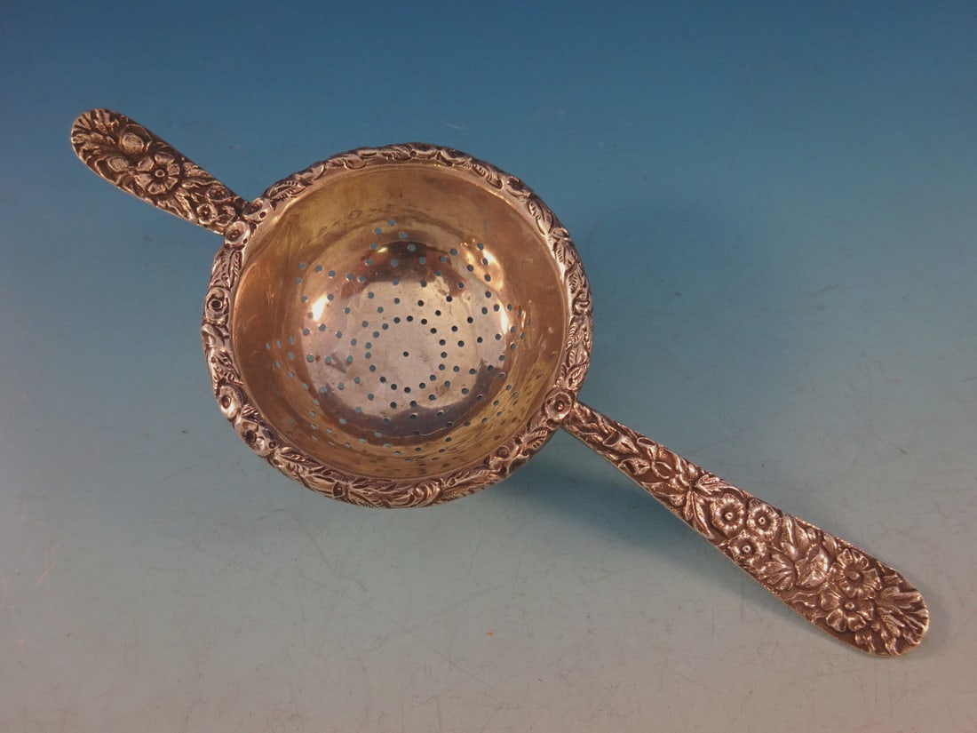 Kirk Repousse Sterling Silver Tea Strainer 6 1/4 Monogrammed: Kirk Repousse Sterling Silver Tea Strainer 6 1/4 Monogrammed This exquisite tea strainer features the elegant Repousse pattern by Kirk, crafted from high-quality sterling silver with a 925/1000 compos
