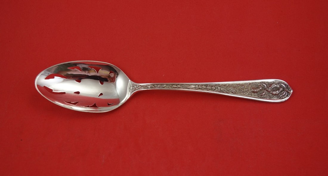 Stieff Corsage Sterling Silver 8 Inch Original Pierced Serving Spoon: Stieff Corsage Sterling Silver 8 Inch Original Pierced Serving Spoon A Corsage by Stieff original pierced serving spoon in sterling silver (.925). This pre-owned piece is in excellent condition, is no