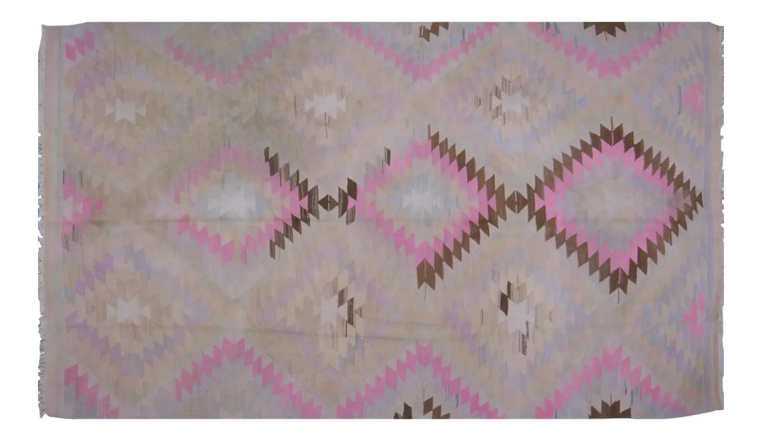 5'9 x 9'10 Turkish Anatolian Kilim Rug Handwoven Organic Wool Geometric Design: 5'9 x 9'10 Turkish Anatolian Kilim Rug Handwoven Organic Wool Geometric Design This vintage Turkish Anatolian dowry kilim is hand woven from organic wool and features natural colors with geometric pat