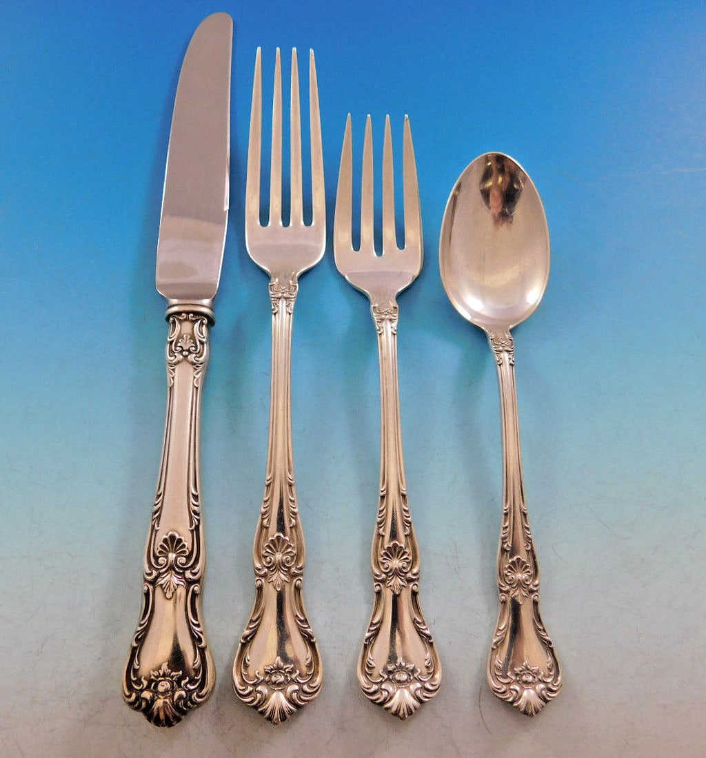 50 Piece Lunt Memory Lane Sterling Silver Flatware Service for 12: 50 Piece Lunt Memory Lane Sterling Silver Flatware Service for 12 This is a Memory Lane by Lunt sterling silver flatware set for 12, consisting of 50 pieces. It is in excellent pre-owned condition wit
