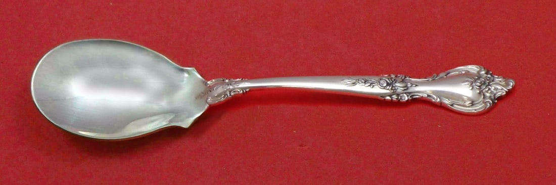 Lunt Delacourt Sterling Silver Ice Cream Spoon Custom Made 5.75": Lunt Delacourt Sterling Silver Ice Cream Spoon Custom Made 5.75" Introducing the Delacourt by Lunt Sterling Silver Ice Cream Spoon, a beautifully crafted custom-made piece measuring 5 3/4 inches. This