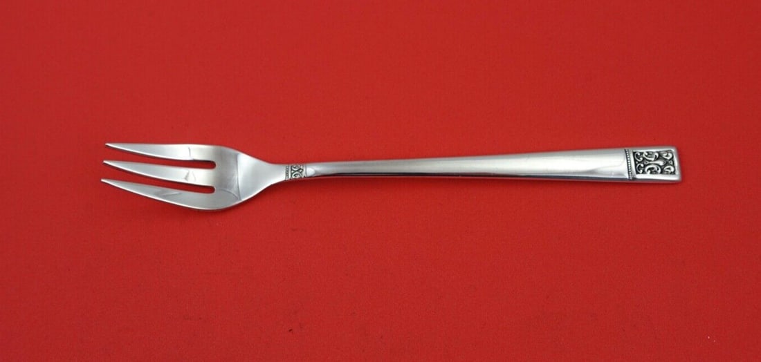 Towle Laureate Sterling Silver Cocktail Fork 5 3/4": Towle Laureate Sterling Silver Cocktail Fork 5 3/4" Introducing the Laureate cocktail fork by Towle, crafted from high-quality sterling silver. This elegant fork measures 5 3/4" and features the class