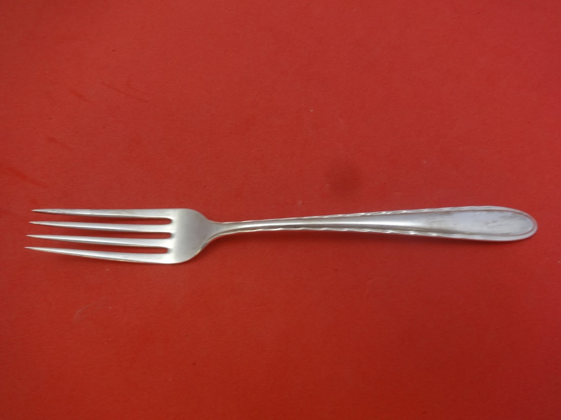 Towle Silver Flutes Sterling Silver Fork 7 3/8" Flatware: Towle Silver Flutes Sterling Silver Fork 7 3/8" Flatware Experience the elegance of dining with this Silver Flutes by Towle Sterling Silver Regular Fork. Crafted from high-quality sterling silver, thi