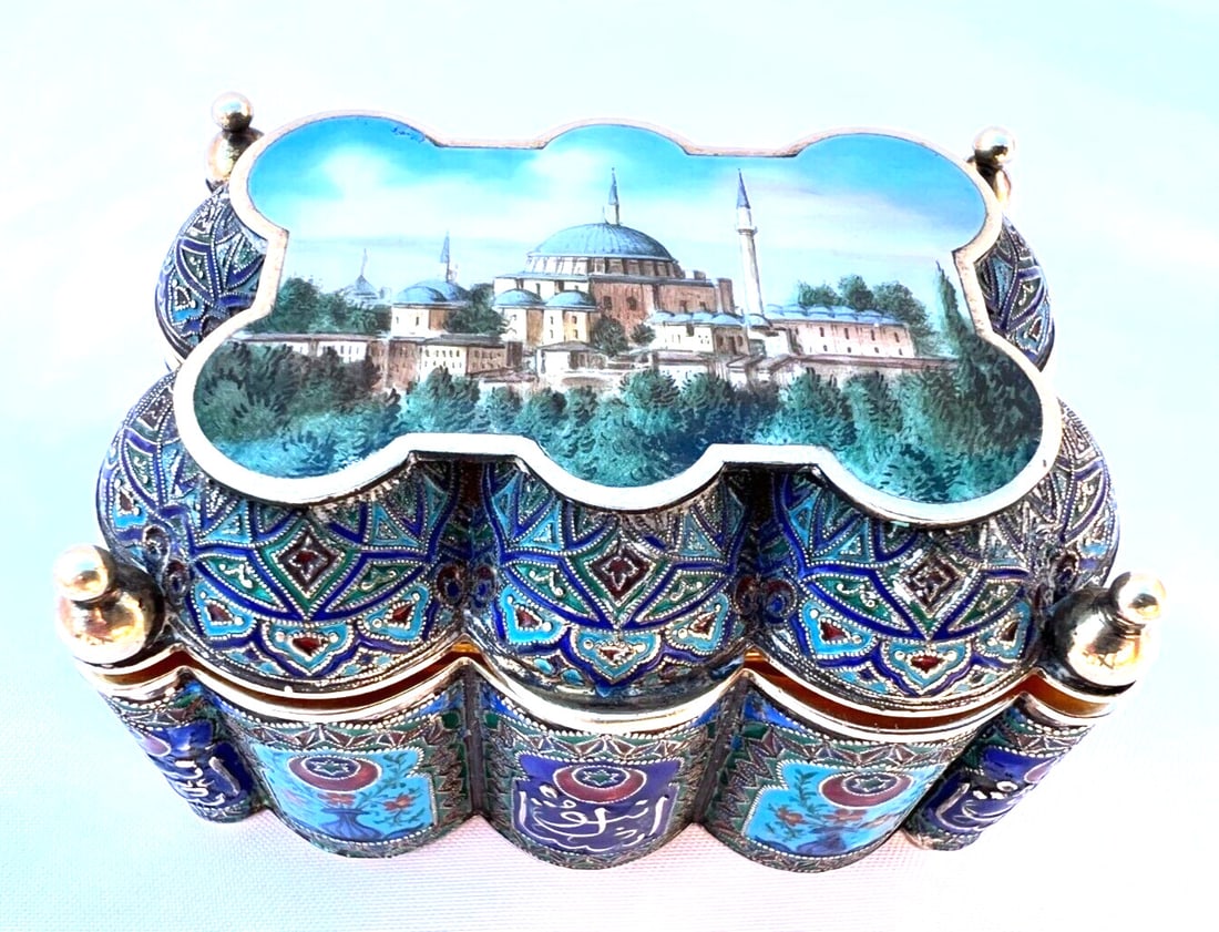 19th Century Sterling Silver Enameled Box Salvador Dali Estate: 19th Century Sterling Silver Enameled Box Salvador Dali Estate This exquisite 19th century hand-painted enameled box is crafted from sterling silver with gold plating, originating from the estate of r