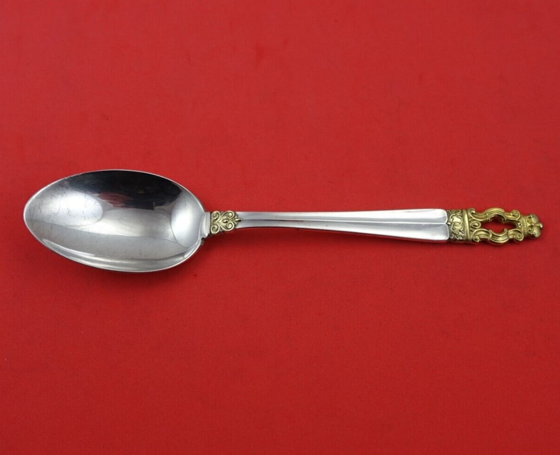 Gorham Sovereign Hispana Gold Sterling Silver Soup Spoon 6.75": Gorham Sovereign Hispana Gold Sterling Silver Soup Spoon 6.75" This exquisite place soup spoon is crafted from high-quality sterling silver and features the elegant Sovereign Hispana Gold pattern by G